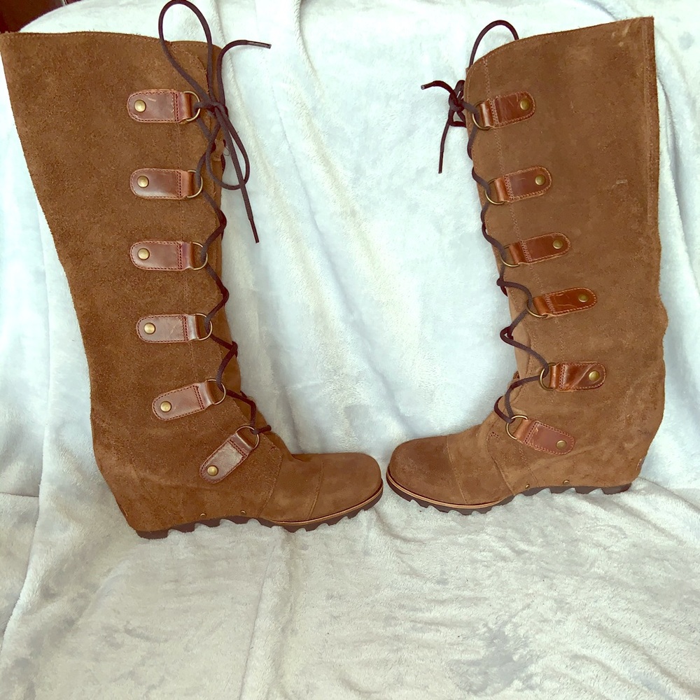 Sorel wedge lace-up boots